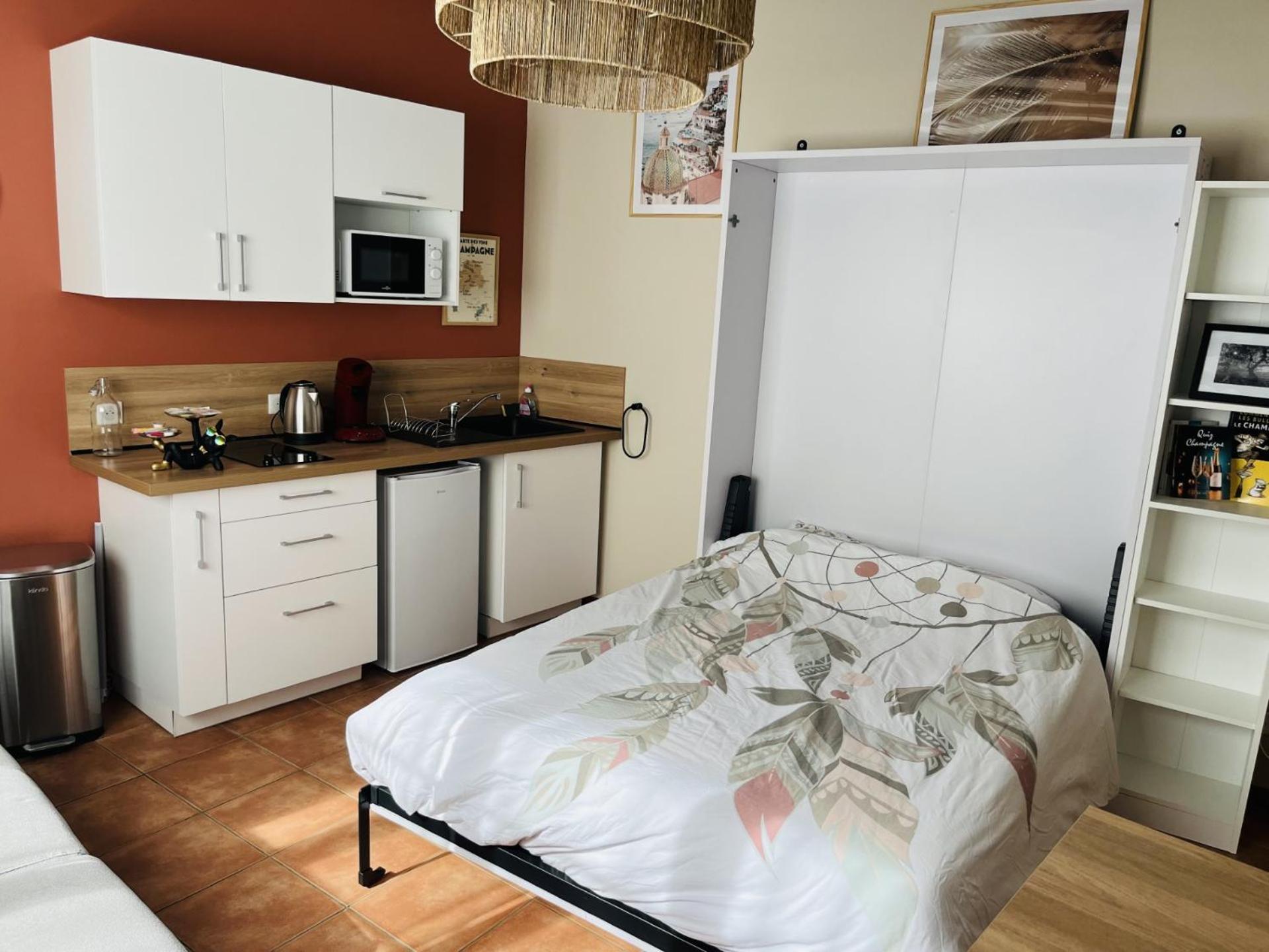 Logement, Plein Centre Du Village De Verzy Kültér fotó